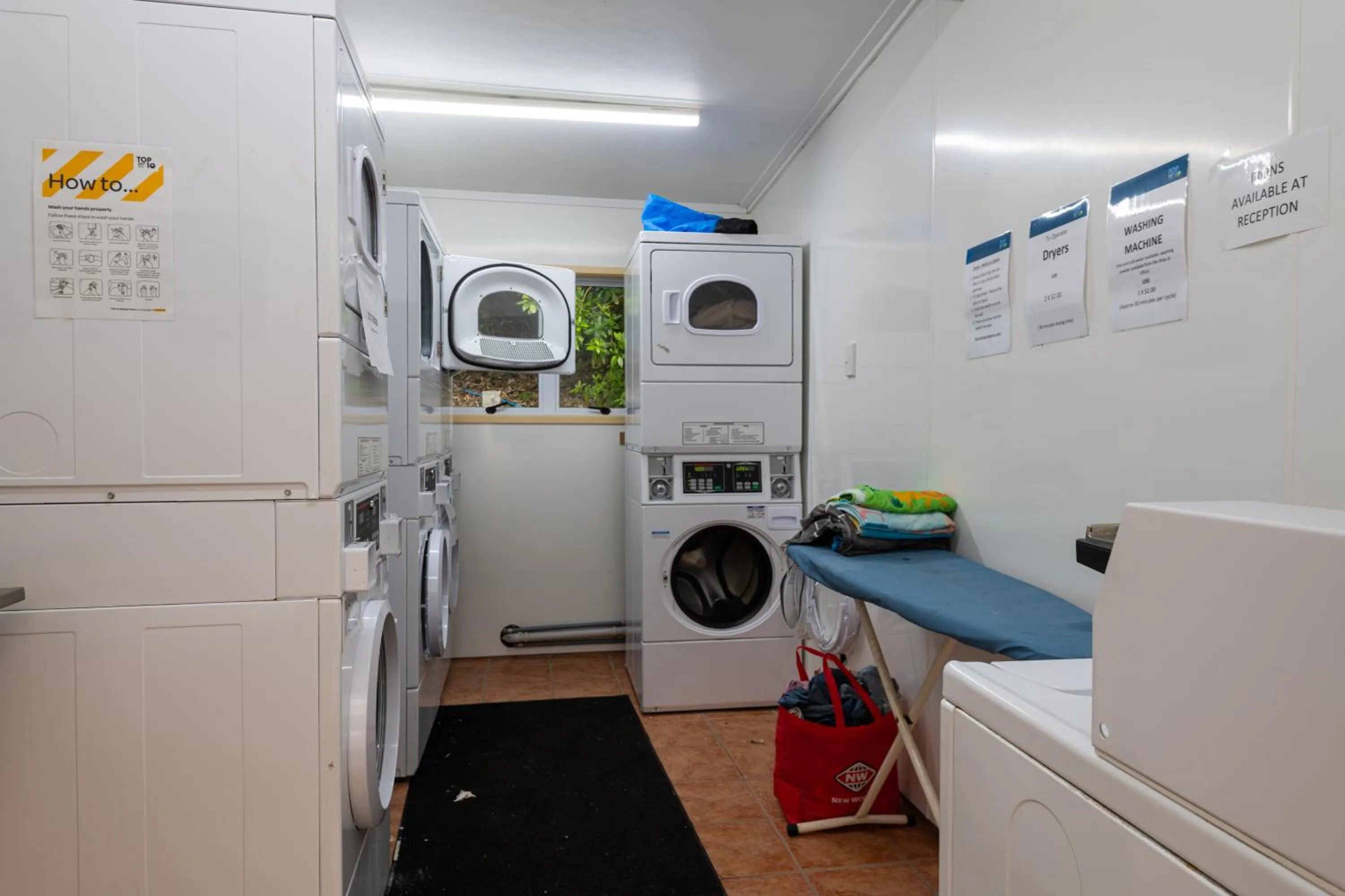 washing machine in Blue Lake TOP 10 Holiday Park