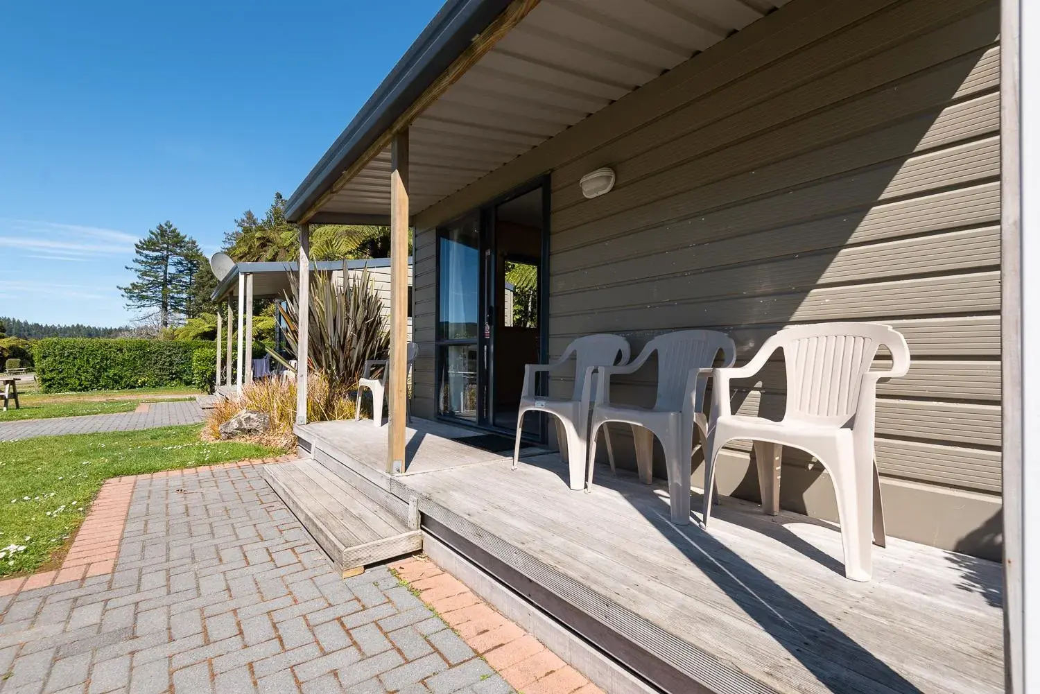Studio Cabin with Kitchenette in Blue Lake TOP 10 Holiday Park Studio Cabin with Kitchenette in Blue Lake TOP 10 Holiday Park