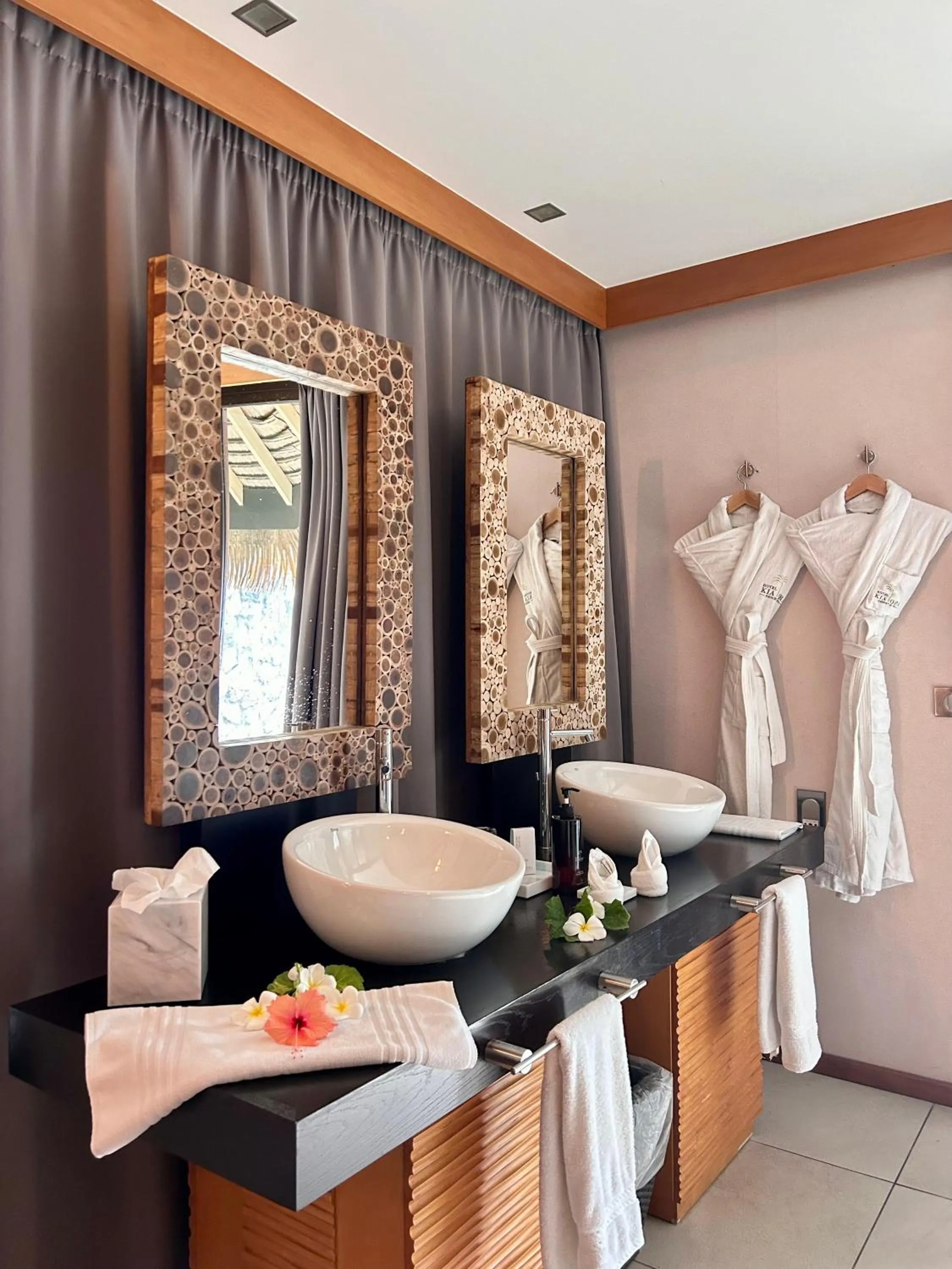 Bathroom in Hotel Kia Ora Resort & Spa