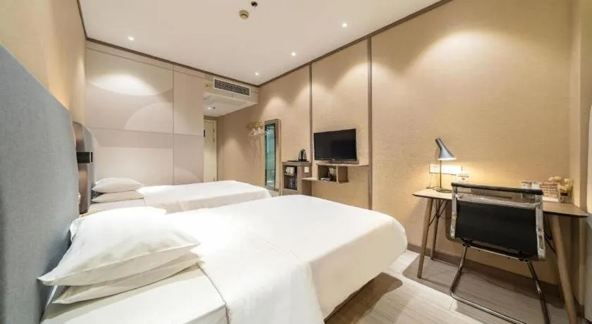 Hanting Hotel Shanghai Qingpu Caoying Road Metro Station