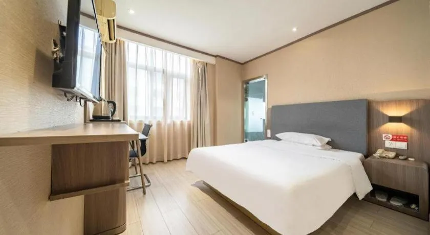 Hanting Hotel Shanghai Qingpu Caoying Road Metro Station