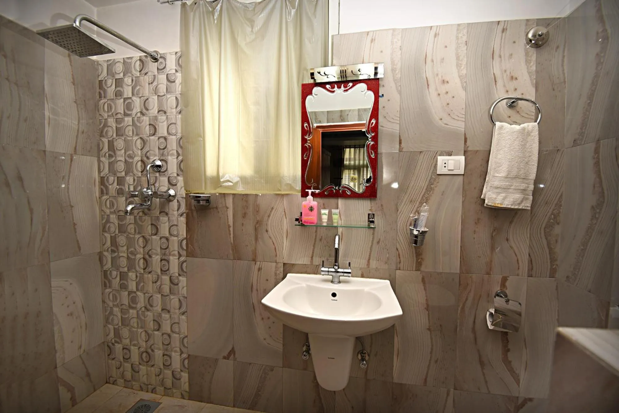 Bathroom in Hotel Osho Home