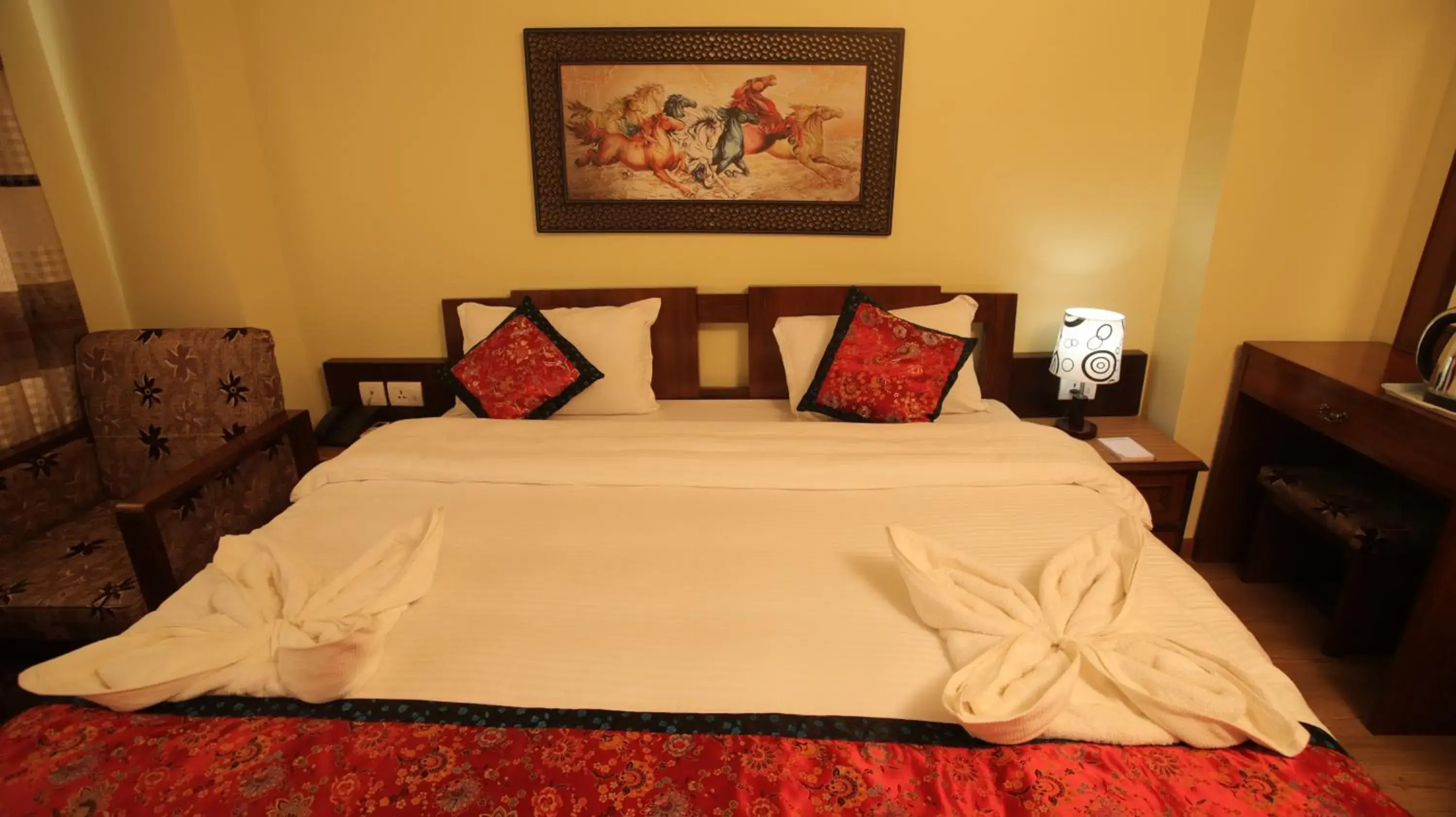 Budget Twin Room in Hotel Osho Home Budget Twin Room in Hotel Osho Home