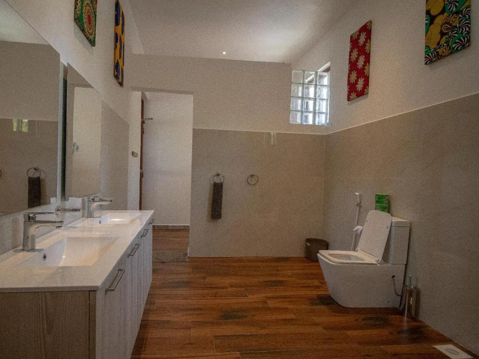 Deluxe Family Room in Pongwe Beach Hotel Deluxe Family Room in Pongwe Beach Hotel