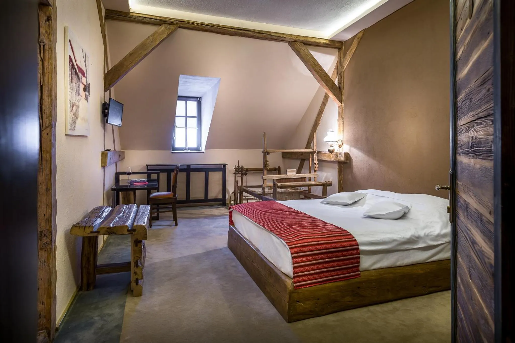 Bed in Castle Hotel Daniel