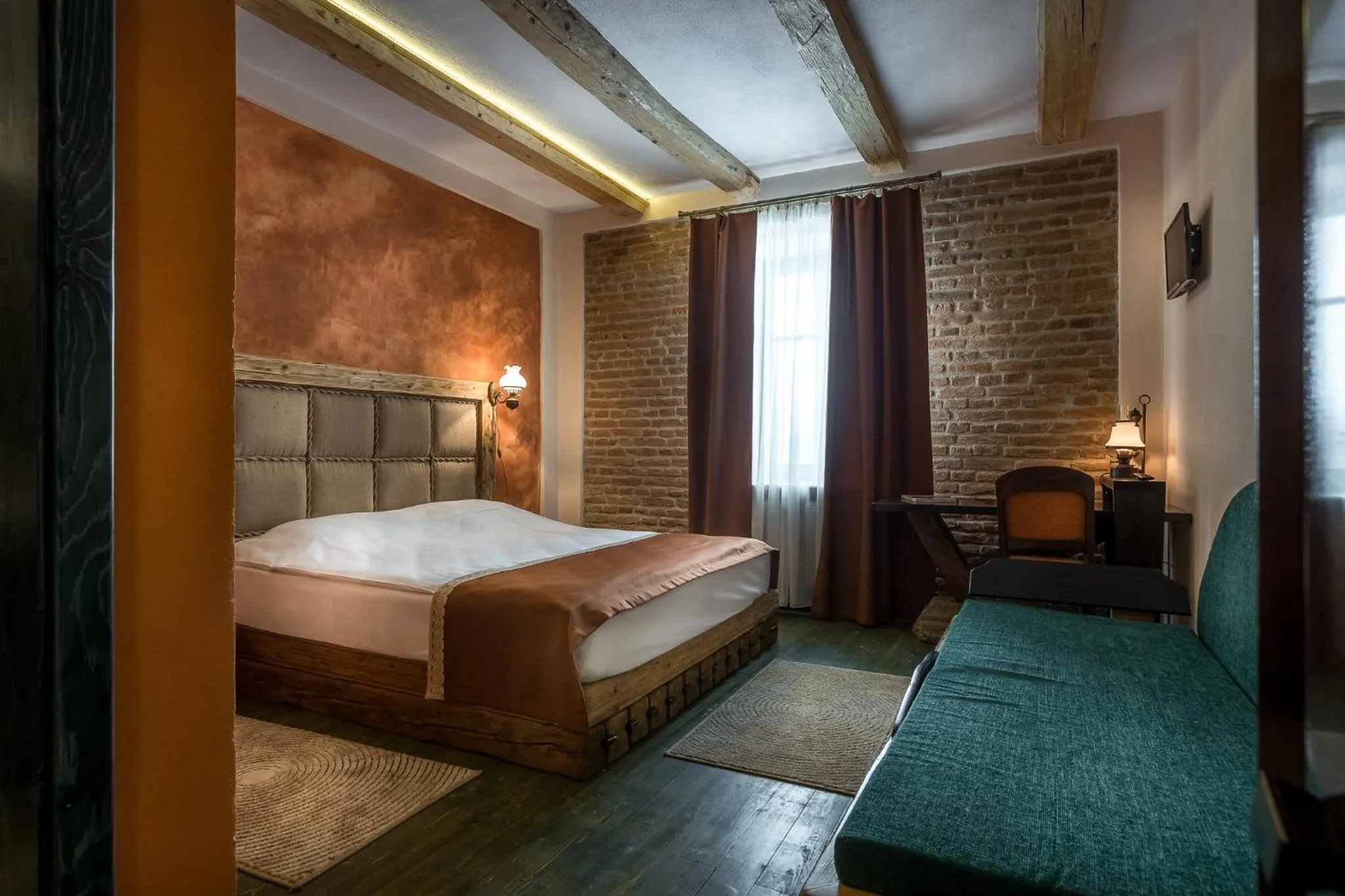 Bed in Castle Hotel Daniel