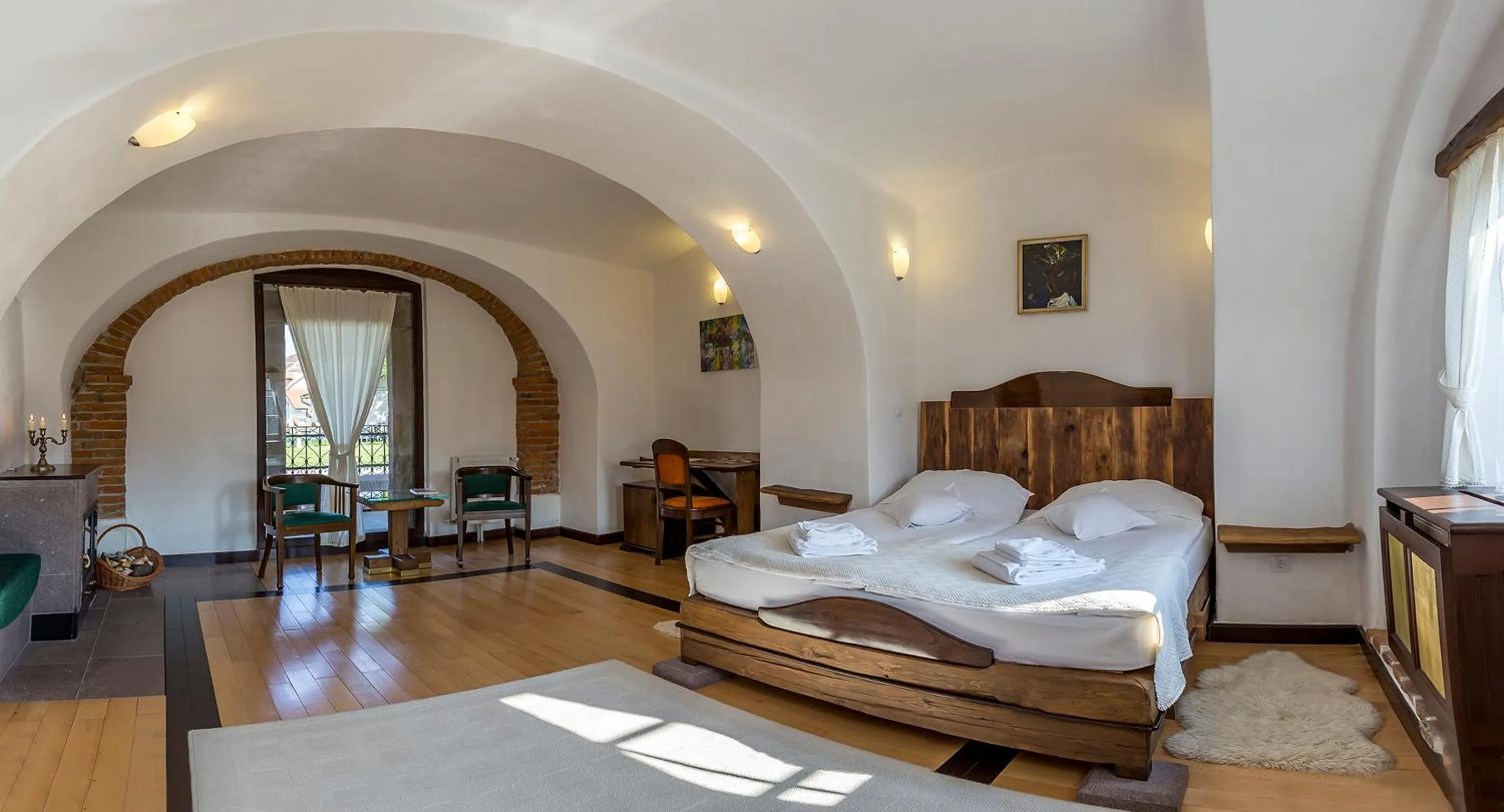 Bed in Castle Hotel Daniel