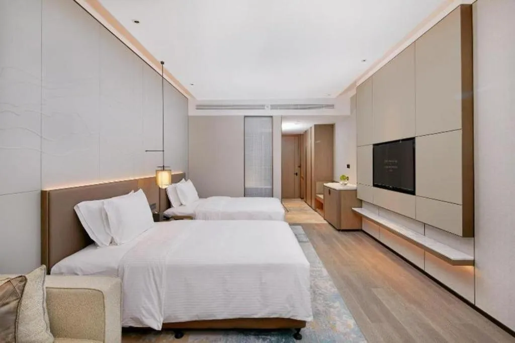 Bed in Steigenberger Hotel SUNAC Jinan