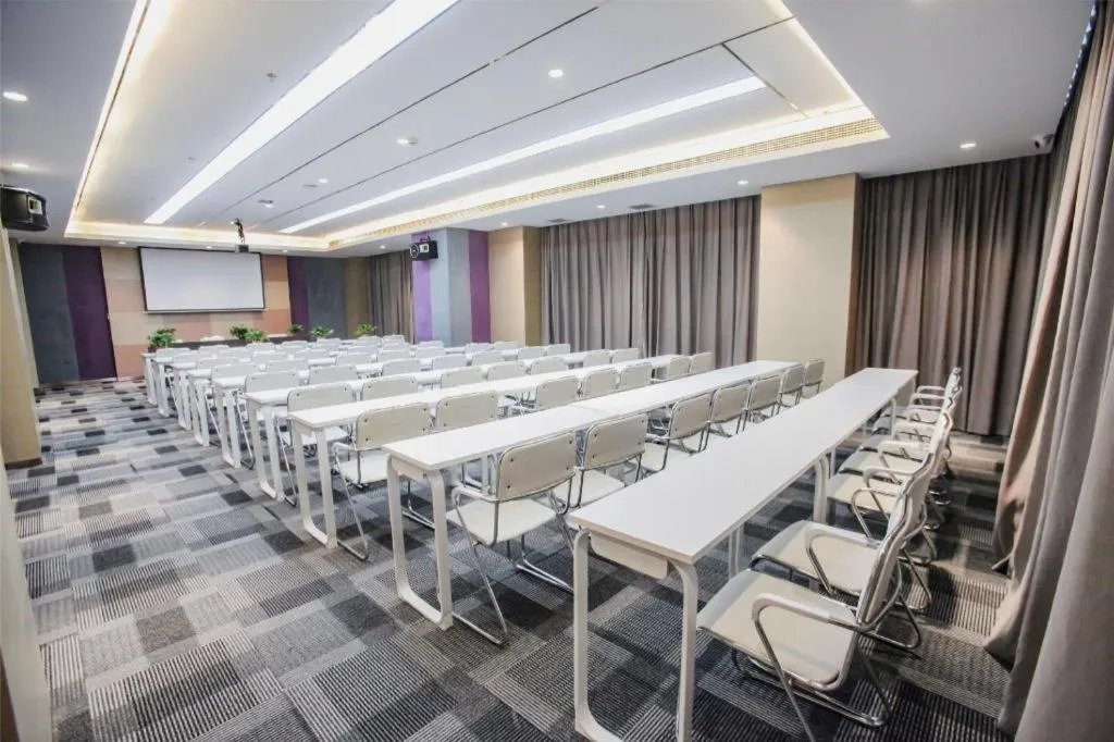 Lavande Hotel Shenyang Middle Street Walking Street Metro Station