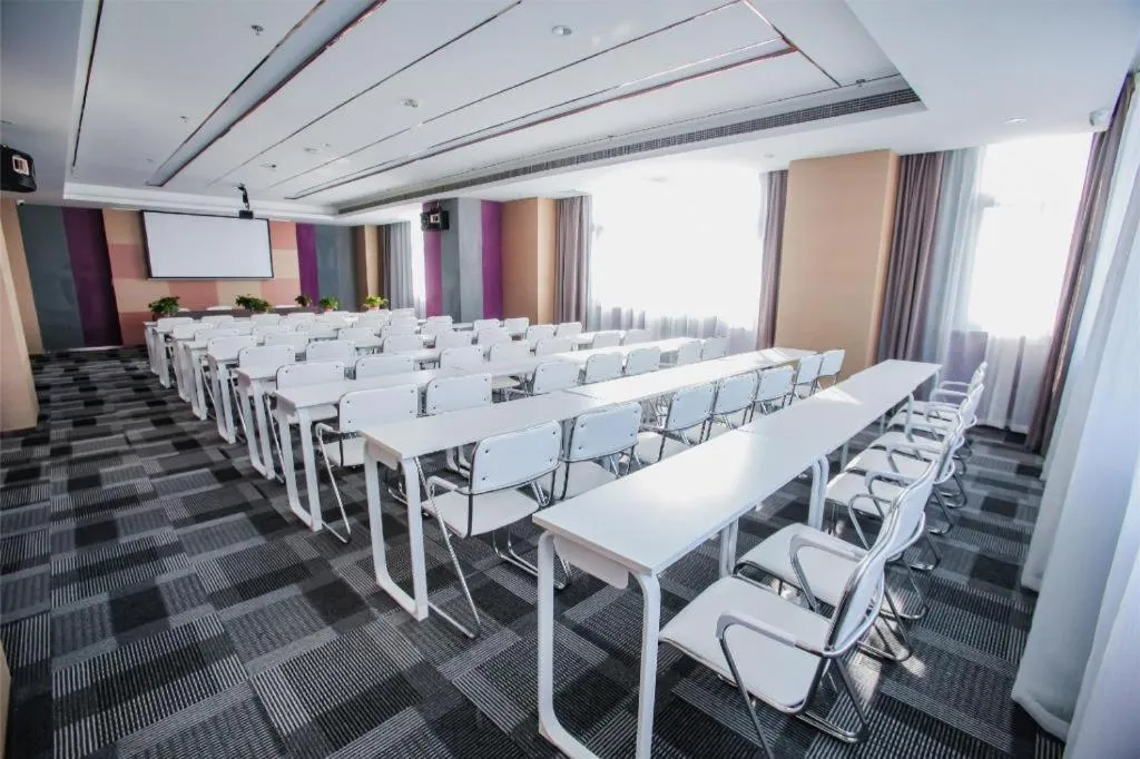 Lavande Hotel Shenyang Middle Street Walking Street Metro Station