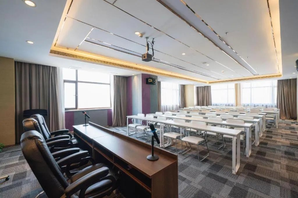 Lavande Hotel Shenyang Middle Street Walking Street Metro Station