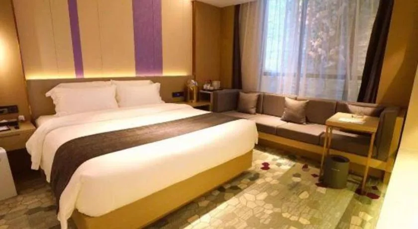 Bed in Lavande Hotel Shanghai Jing'an Shibei Gaoxin