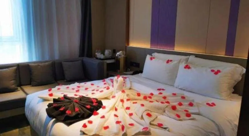 Bed in Lavande Hotel Shanghai Jing'an Shibei Gaoxin