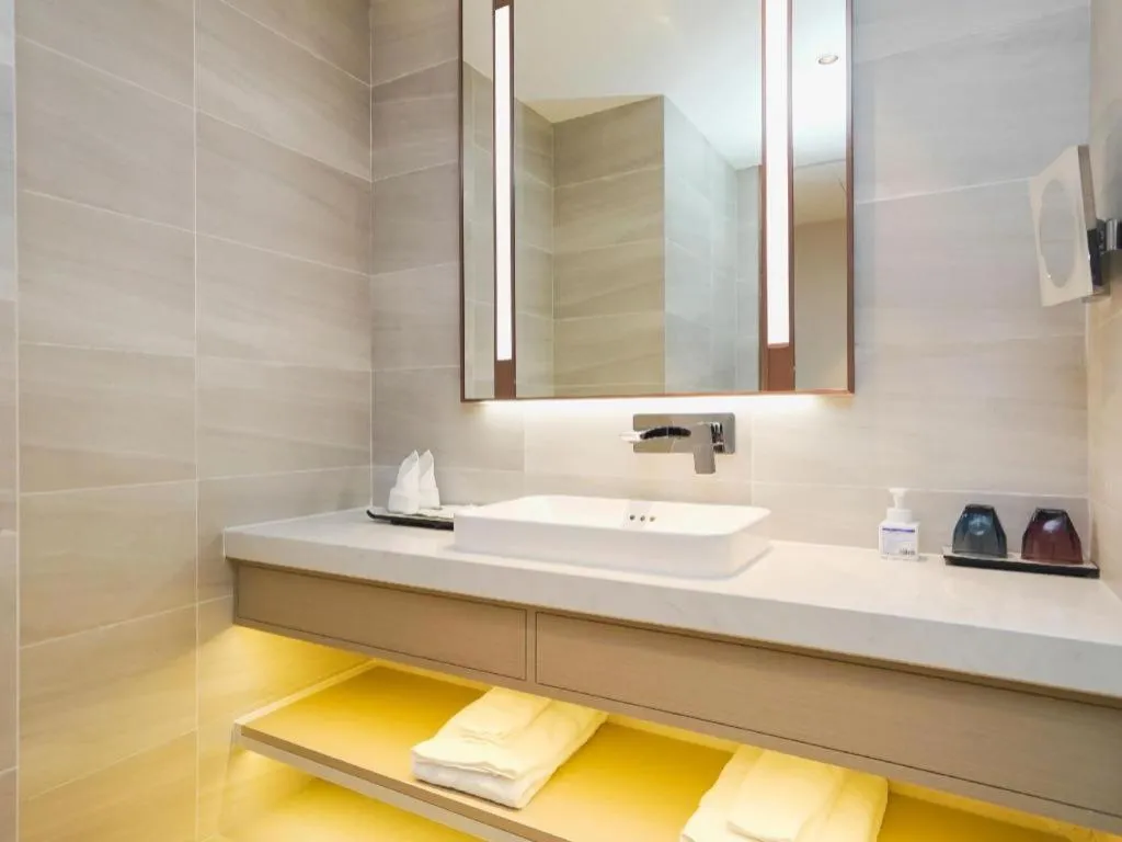 Lavande Hotel Shanghai Jing'an Shibei Gaoxin