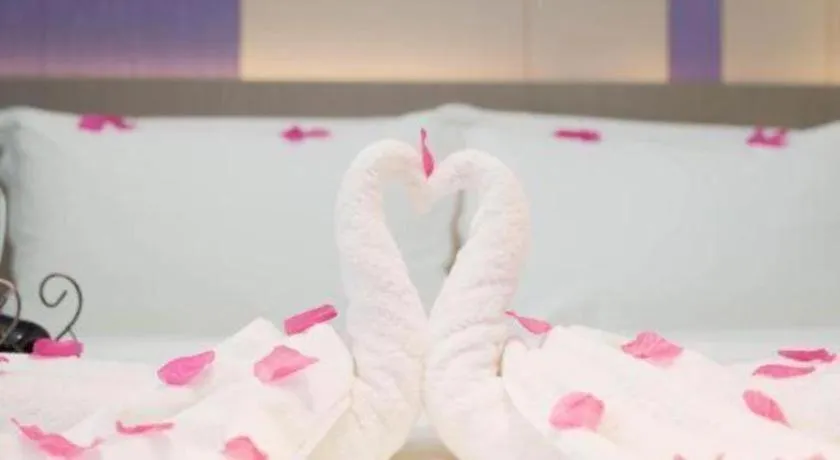 Bed in Lavande Hotel Shanghai Jing'an Shibei Gaoxin