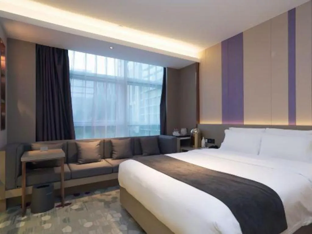 Bed in Lavande Hotel Shanghai Jing'an Shibei Gaoxin
