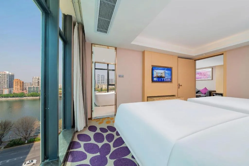 Bed in Lavande Hotel Shaoguan Bainian East Street Fengcai Building
