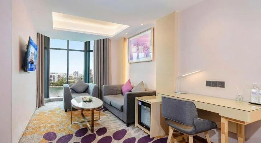 Lavande Hotel Shaoguan Bainian East Street Fengcai Building