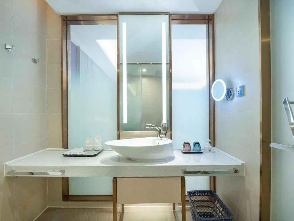 Lavande Hotel Shaoguan Bainian East Street Fengcai Building