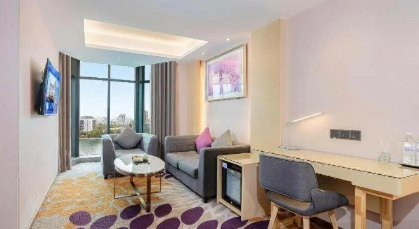 Lavande Hotel Shaoguan Bainian East Street Fengcai Building