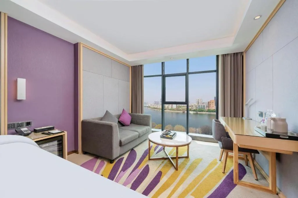 Bed in Lavande Hotel Shaoguan Bainian East Street Fengcai Building