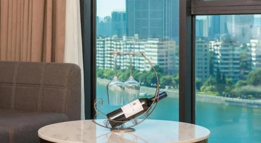 Lavande Hotel Shaoguan Bainian East Street Fengcai Building