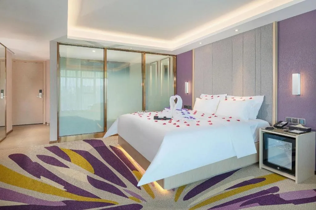 Bed in Lavande Hotel Shaoguan Bainian East Street Fengcai Building