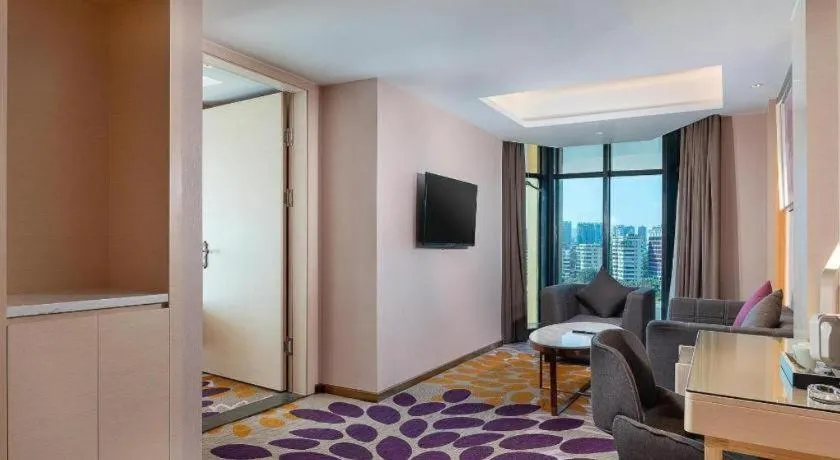 Lavande Hotel Shaoguan Bainian East Street Fengcai Building