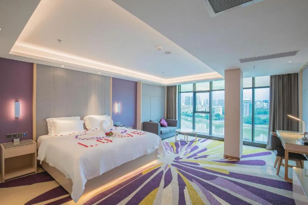 Bed in Lavande Hotel Shaoguan Bainian East Street Fengcai Building