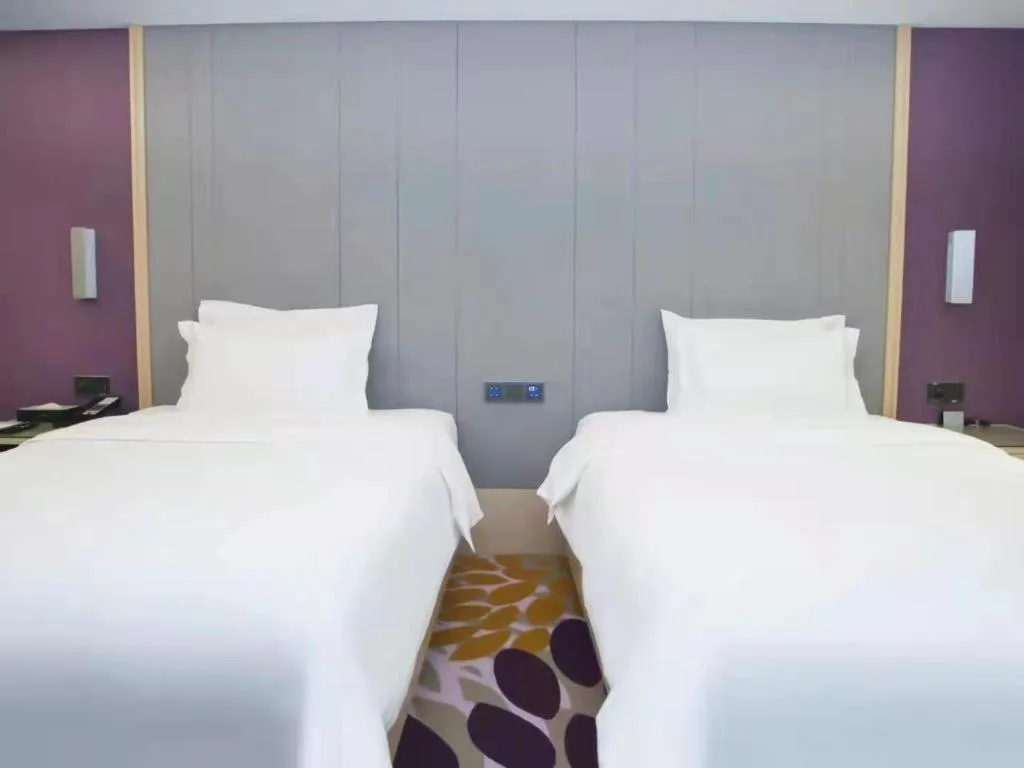 Bed in Lavande Hotel Shaoguan Bainian East Street Fengcai Building