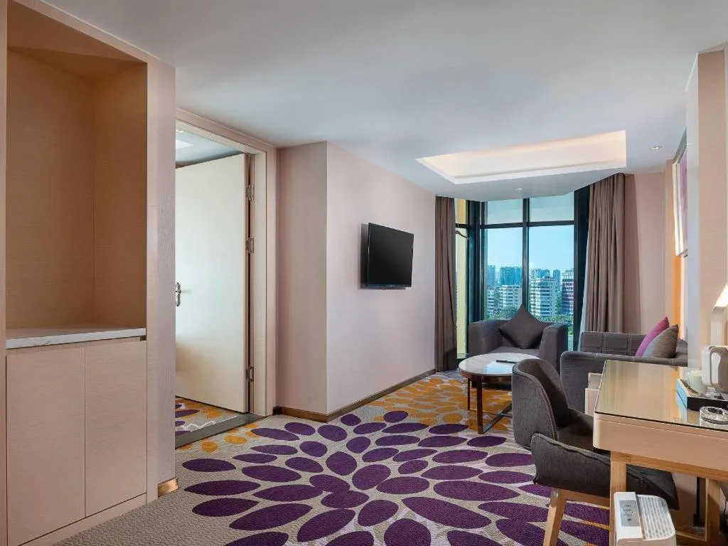 Lavande Hotel Shaoguan Bainian East Street Fengcai Building