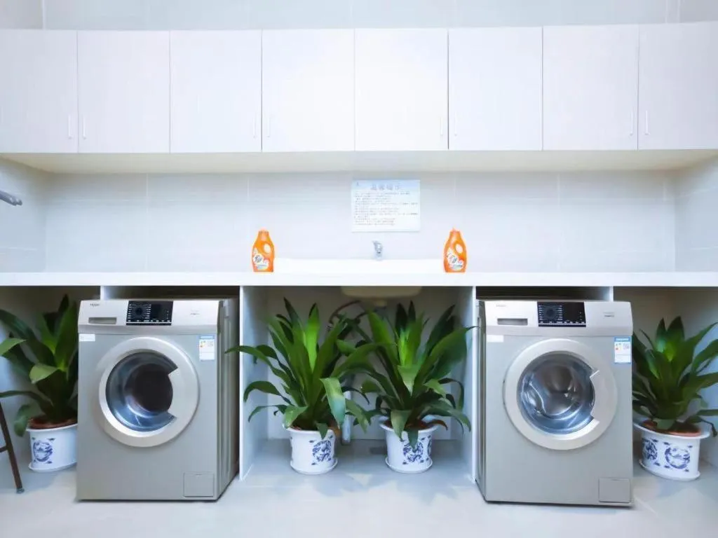 Lavande Hotel Shaoguan Bainian East Street Fengcai Building