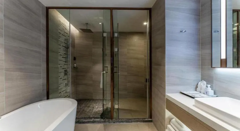 Lavande Hotel Nanchang Aixihu Shida