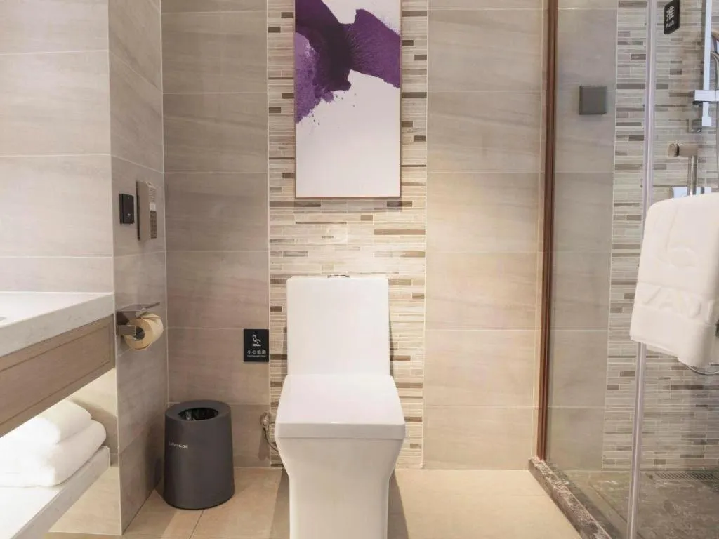 Lavande Hotel Nanchang Aixihu Shida