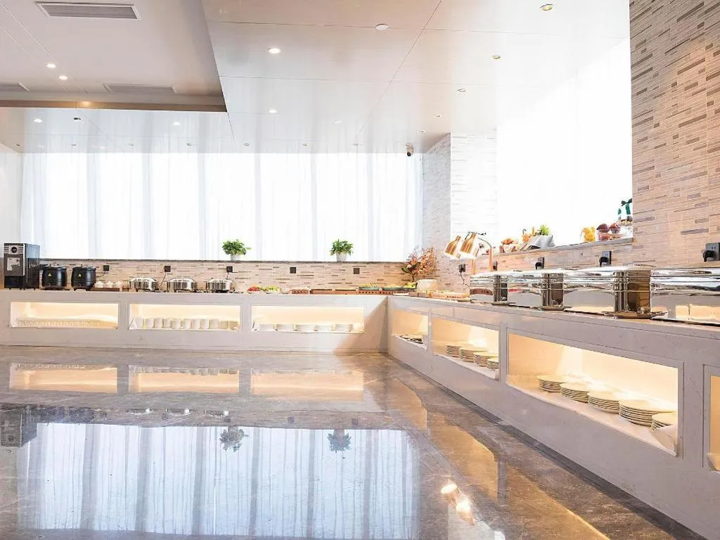 Lavande Hotel Nanchang Aixihu Shida