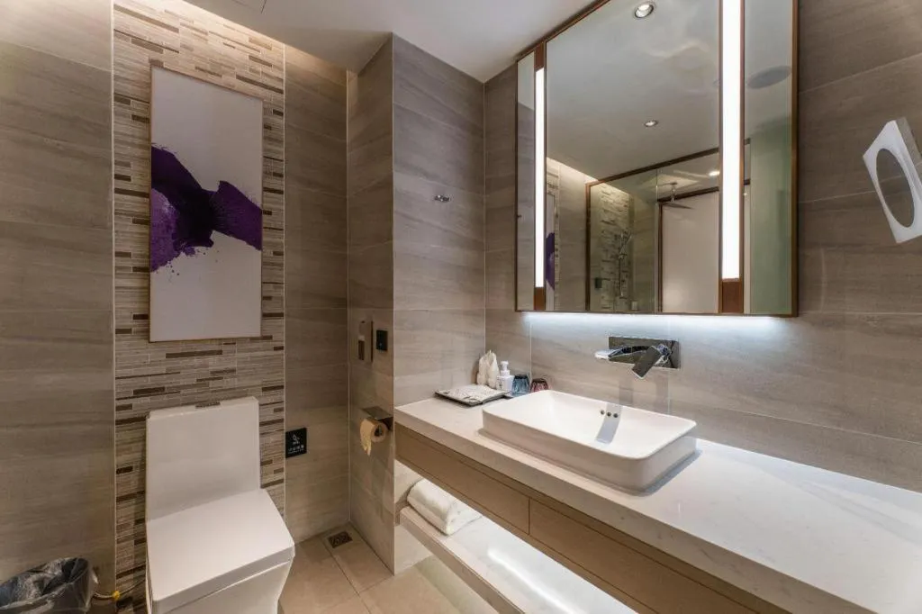 Lavande Hotel Nanchang Aixihu Shida