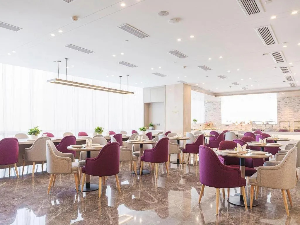 Lavande Hotel Nanchang Aixihu Shida