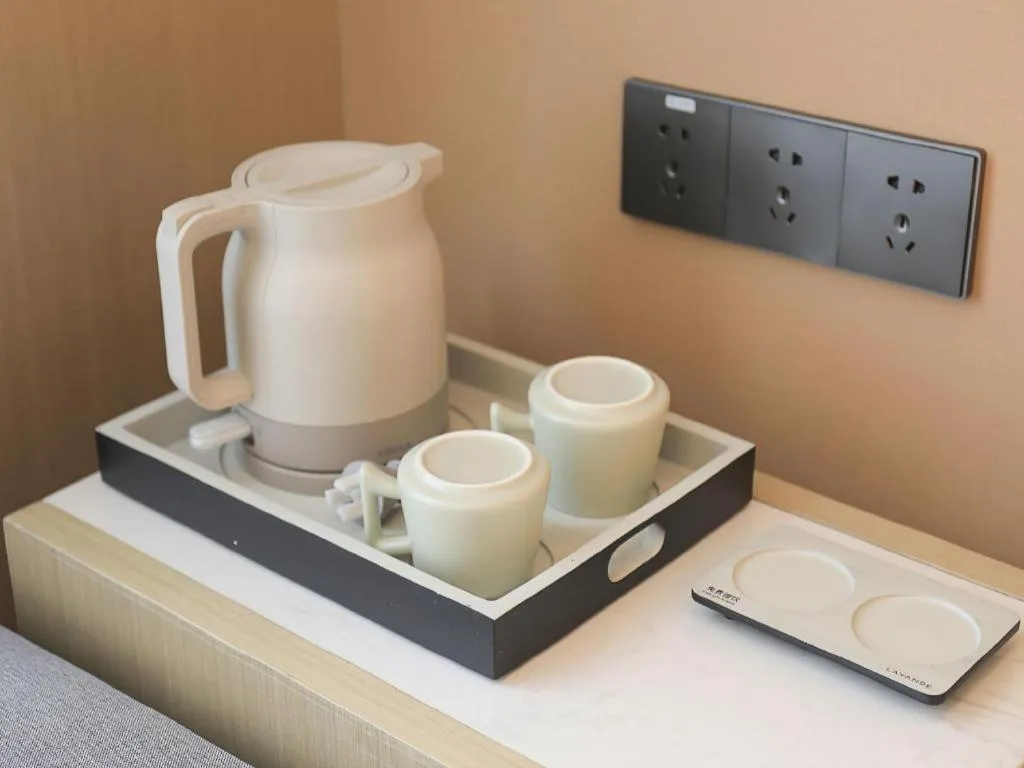 Lavande Hotel Nanchang Aixihu Shida