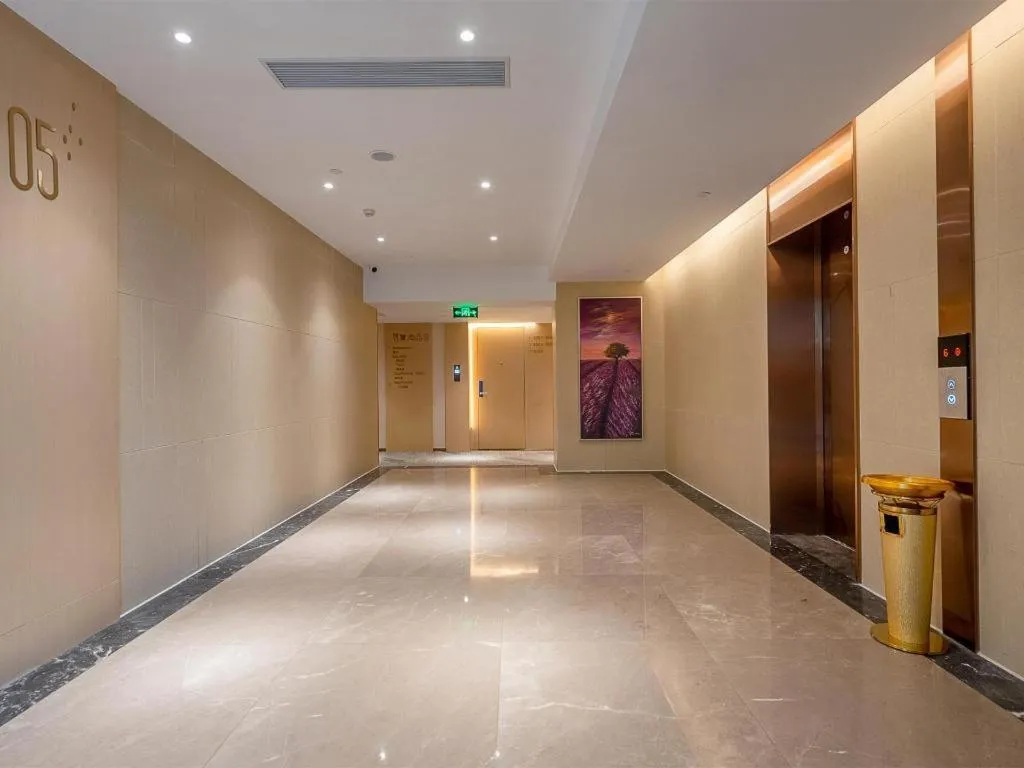 Lavande Hotel Dongguan Shijie Jiarong Shopping Plaza Liuhua Metro Station