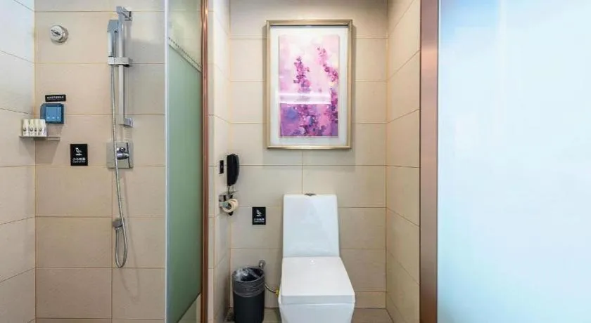 Lavande Hotel Dongguan Shijie Jiarong Shopping Plaza Liuhua Metro Station