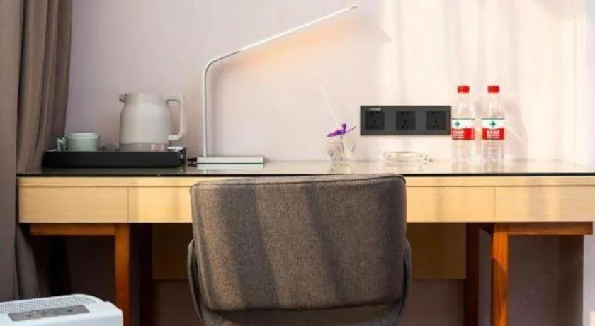 Lavande Hotel Dongguan Shijie Jiarong Shopping Plaza Liuhua Metro Station