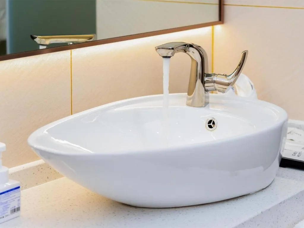 Lavande Hotel Dongguan Shijie Jiarong Shopping Plaza Liuhua Metro Station