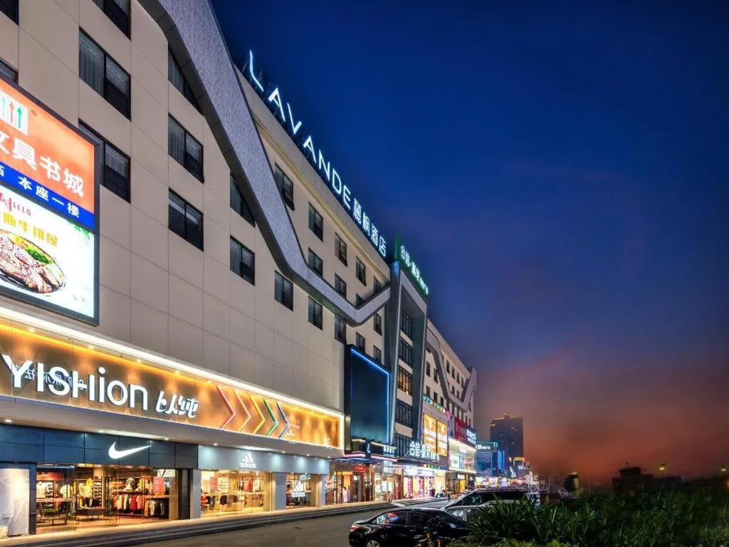 Lavande Hotel Dongguan Shijie Jiarong Shopping Plaza Liuhua Metro Station