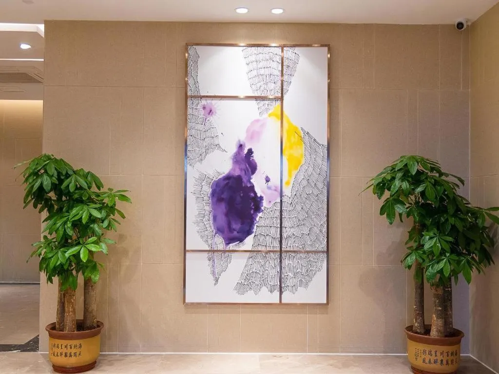 Lavande Hotel Dongguan Shijie Jiarong Shopping Plaza Liuhua Metro Station