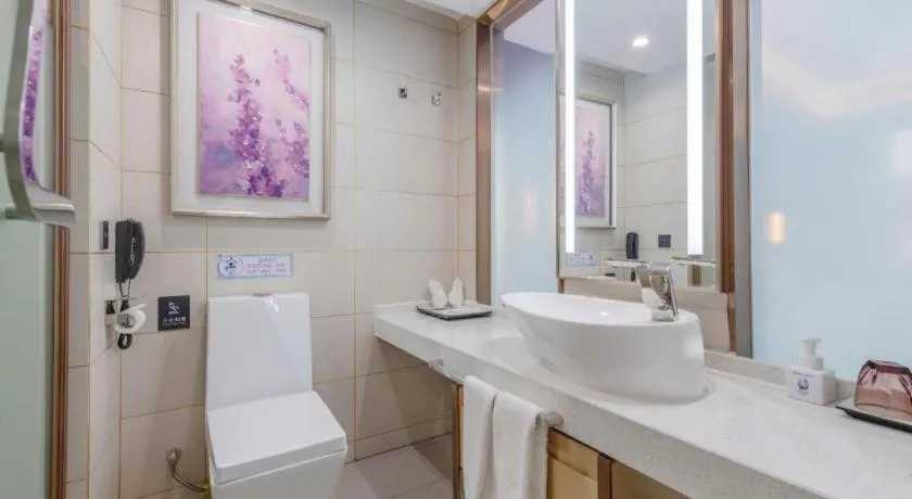 Lavande Hotel Dongguan Shijie Jiarong Shopping Plaza Liuhua Metro Station
