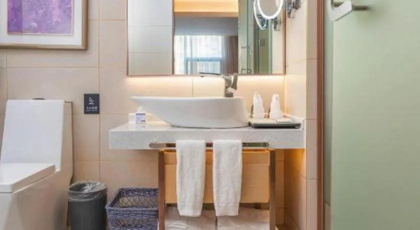Lavande Hotel Dongguan Shijie Jiarong Shopping Plaza Liuhua Metro Station