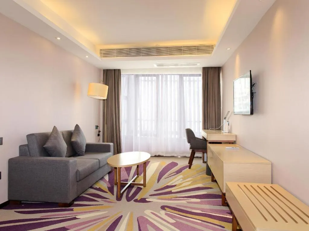 Lavande Hotel Maoming High-speed Railway Station Xinfu Road