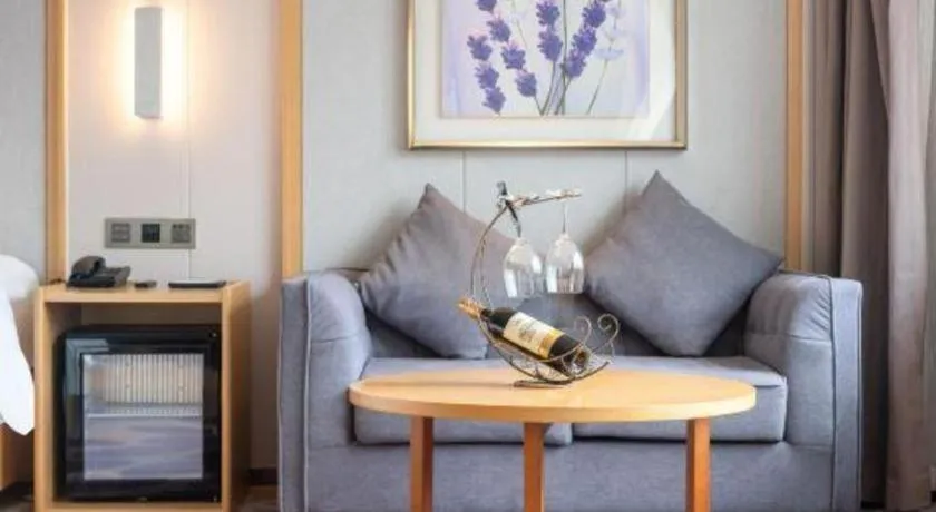 Lavande Hotel Maoming High-speed Railway Station Xinfu Road