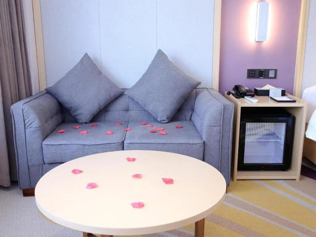 Lavande Hotel Maoming High-speed Railway Station Xinfu Road