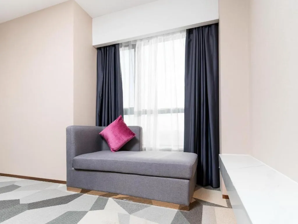 Lavande Hotel Xuchang Pangdonglai Hengdajinhui Plaza